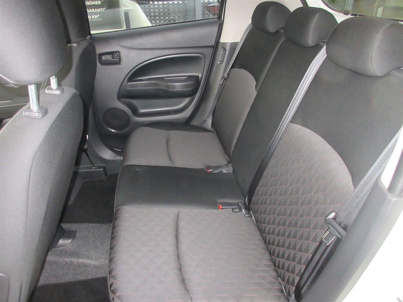 Billede af Mitsubishi Space Star 1,2 Cosmic AS&G 71HK 5d