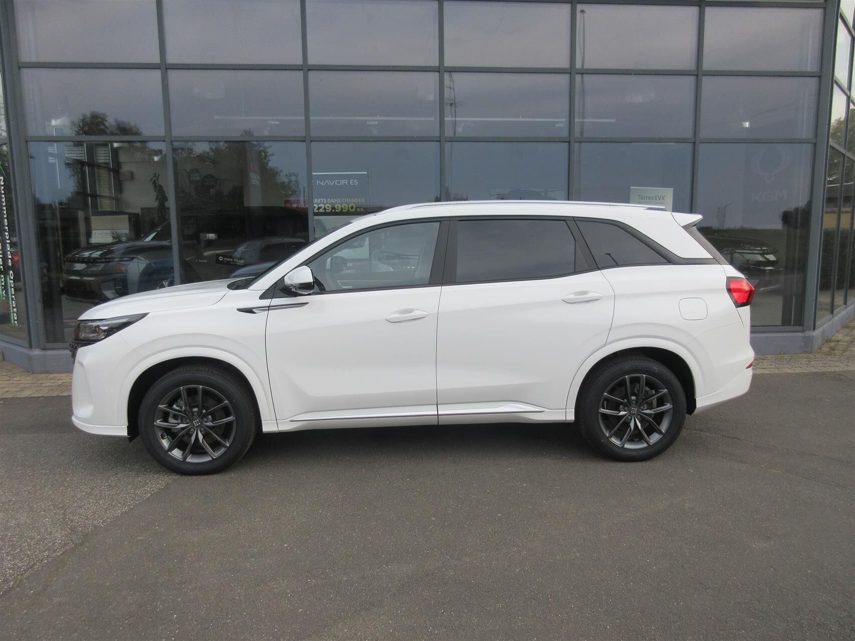 Billede af Navor E5 1,5 Plugin-hybrid Rock E-CVT 218HK 5d Aut.