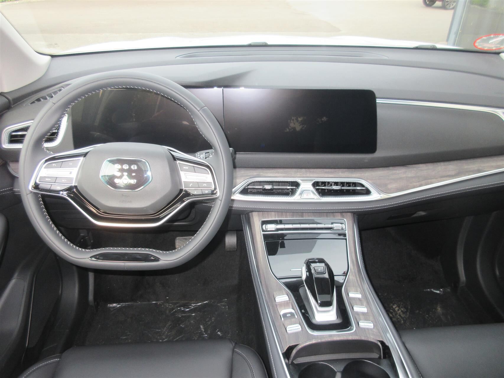 Billede af Navor E5 1,5 Plugin-hybrid Rock E-CVT 218HK 5d Aut.