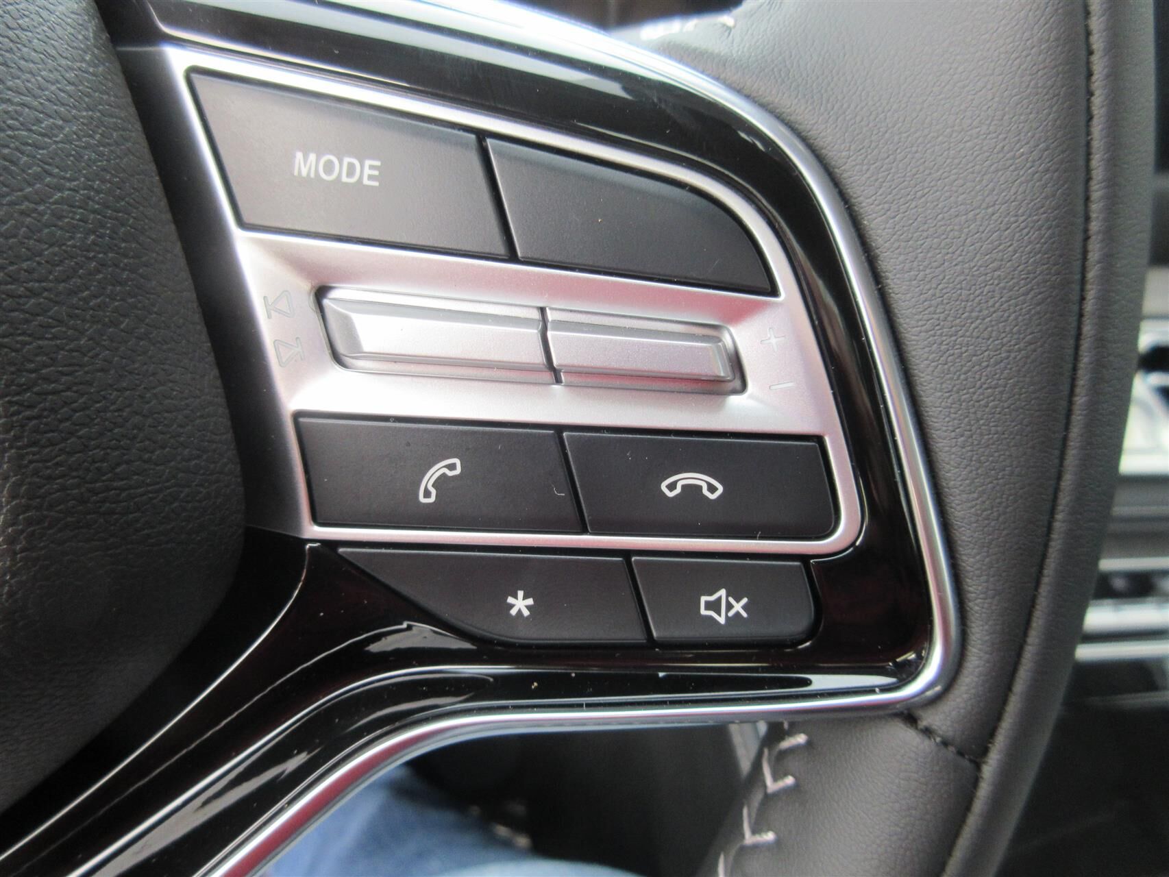 Billede af Navor E5 1,5 Plugin-hybrid Rock E-CVT 218HK 5d Aut.