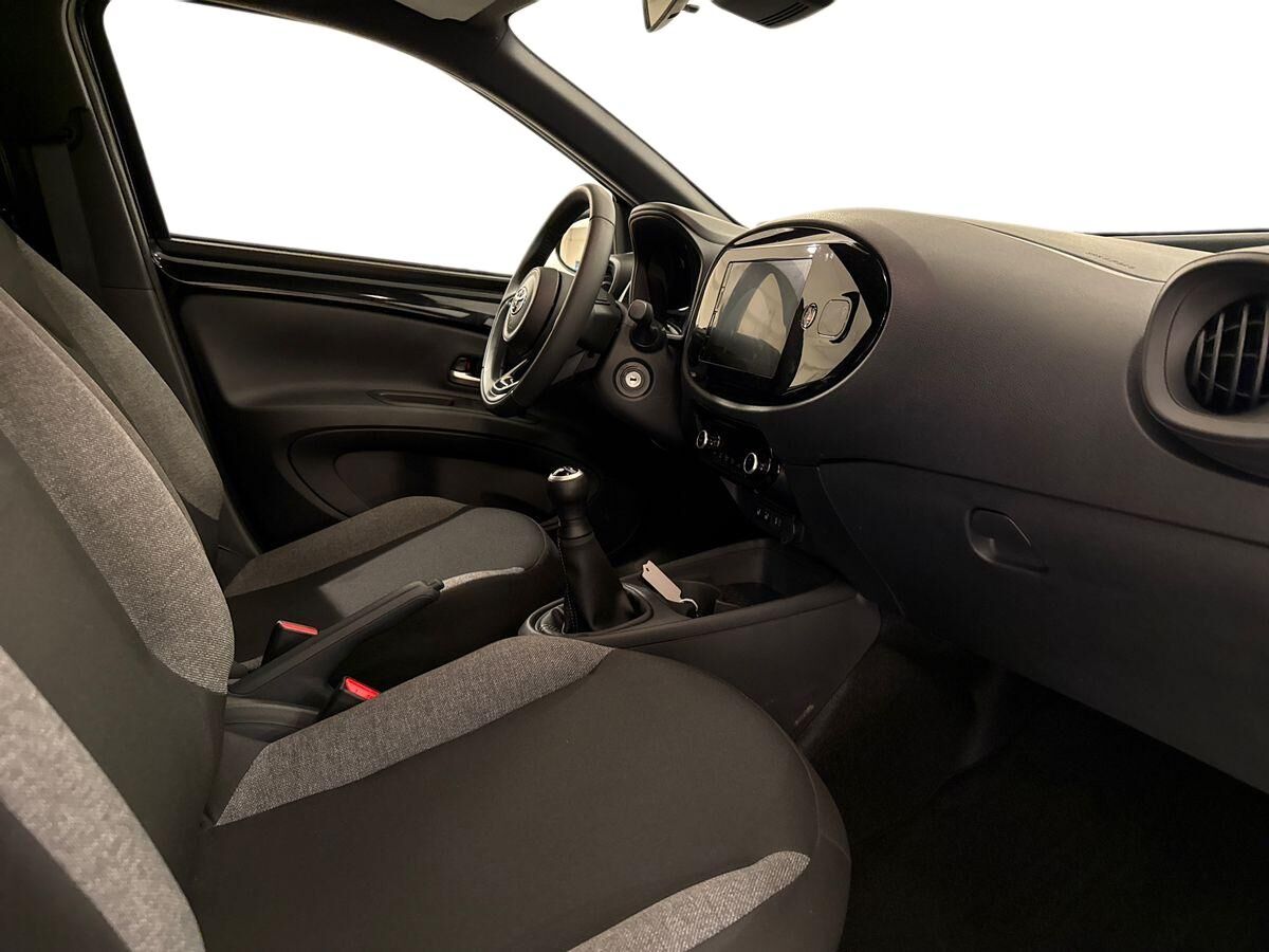 Billede af Toyota Aygo X 1,0 VVT-I Active 72HK 5d