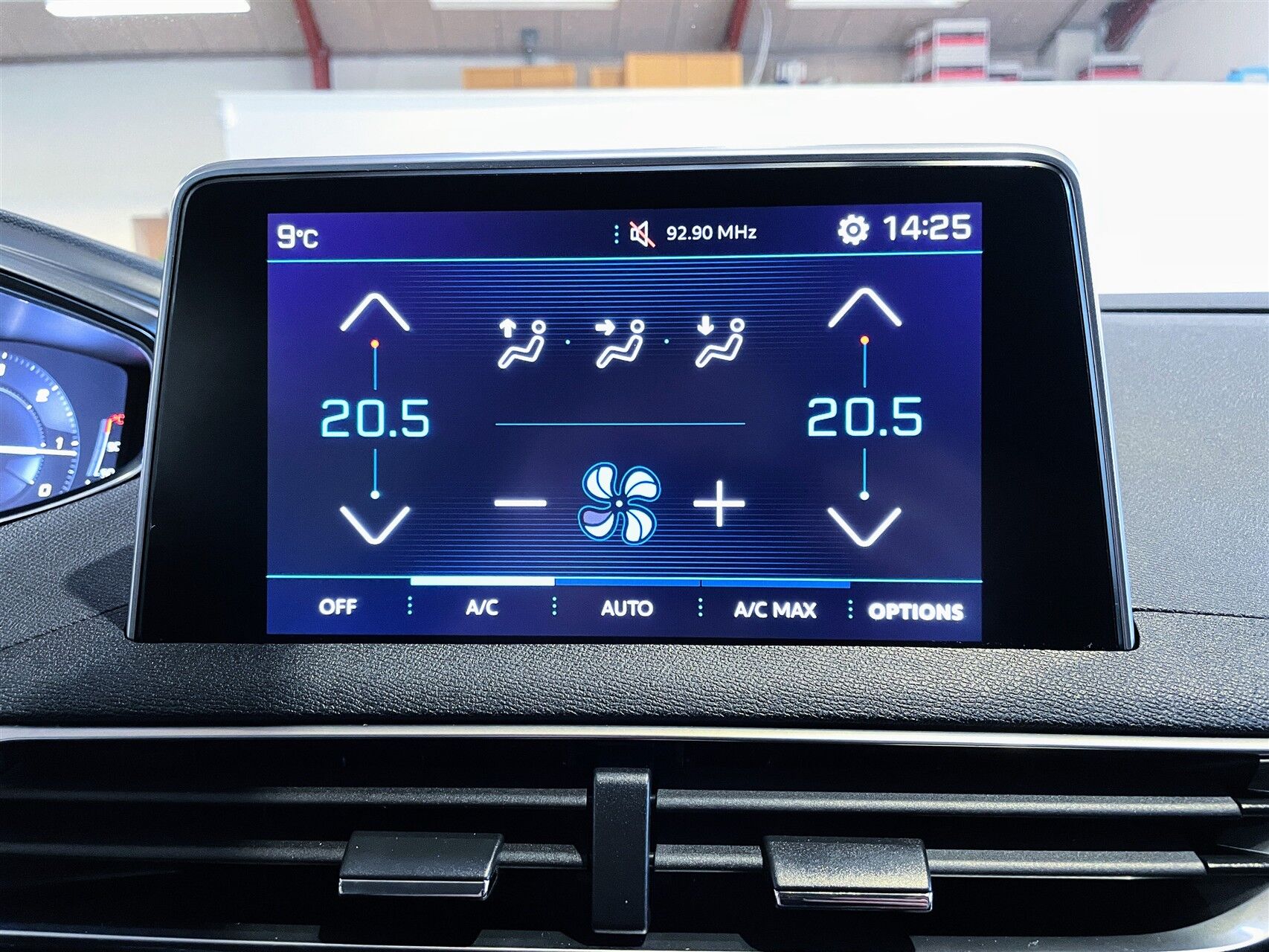 Billede af Peugeot 3008 1,5 BlueHDi Allure Pack 130HK 5d 6g