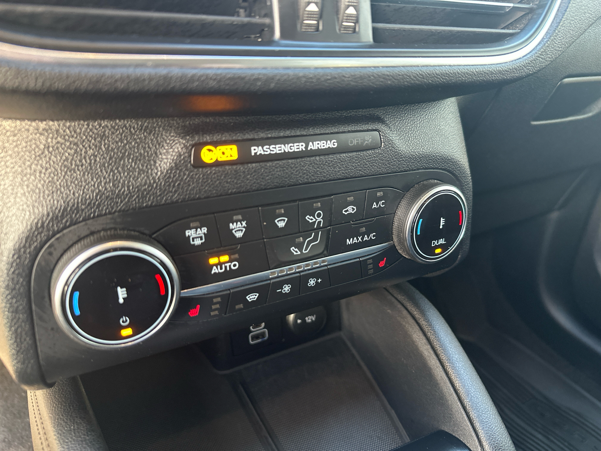 Billede af Ford Kuga 2,5 Plugin-hybrid Titanium X CVT 225HK 5d Trinl. Gear