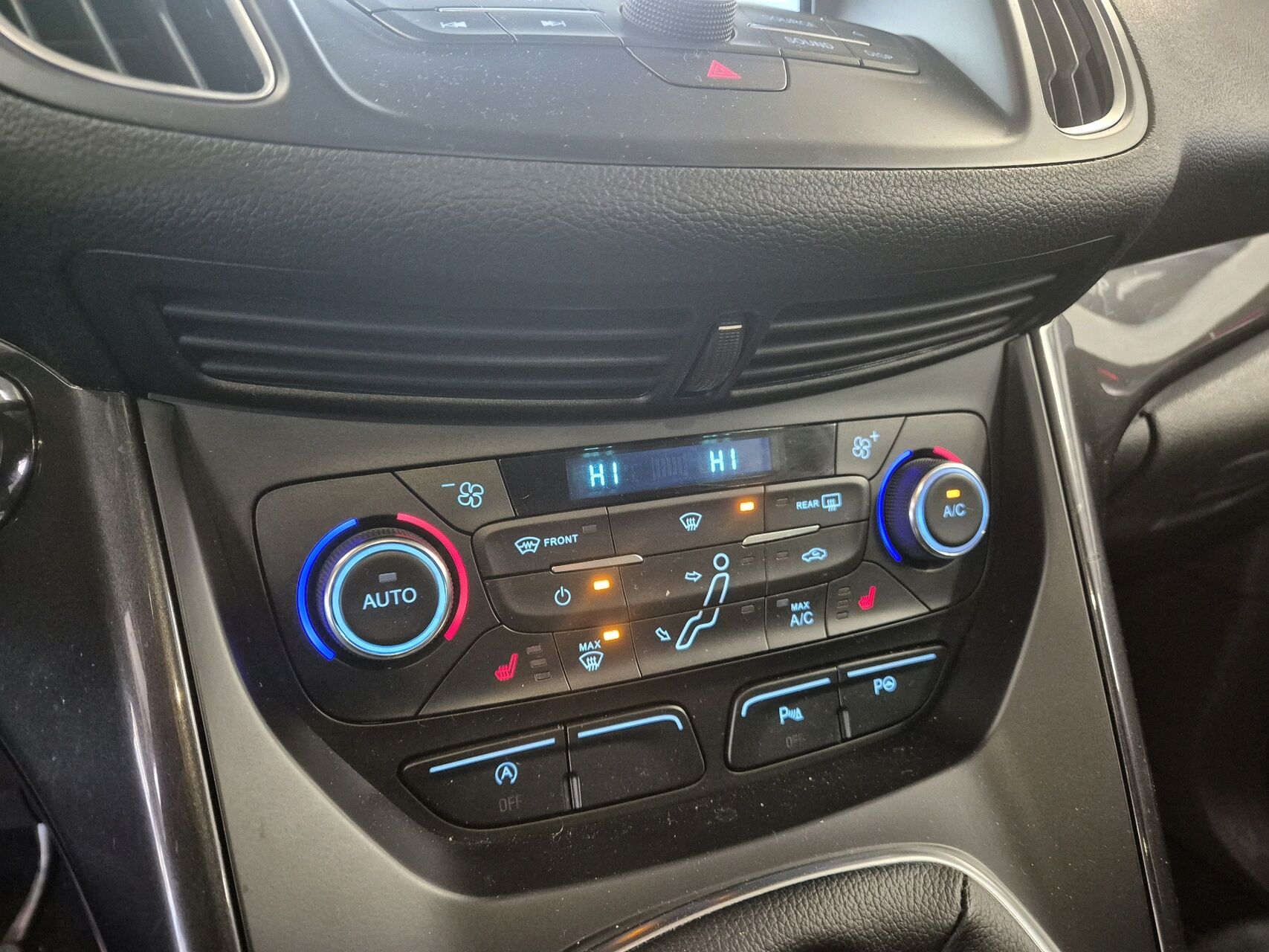 Billede af Ford C-MAX 1,5 TDCi Titanium 120HK 6g