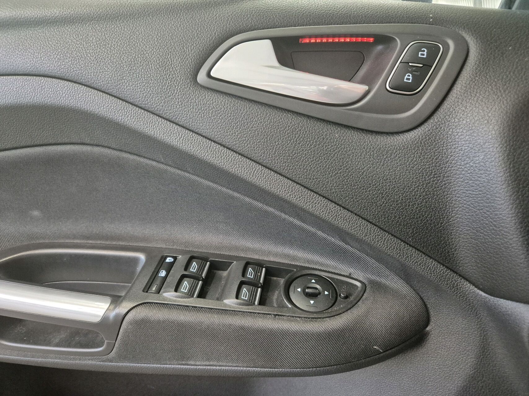 Billede af Ford C-MAX 1,5 TDCi Titanium 120HK 6g