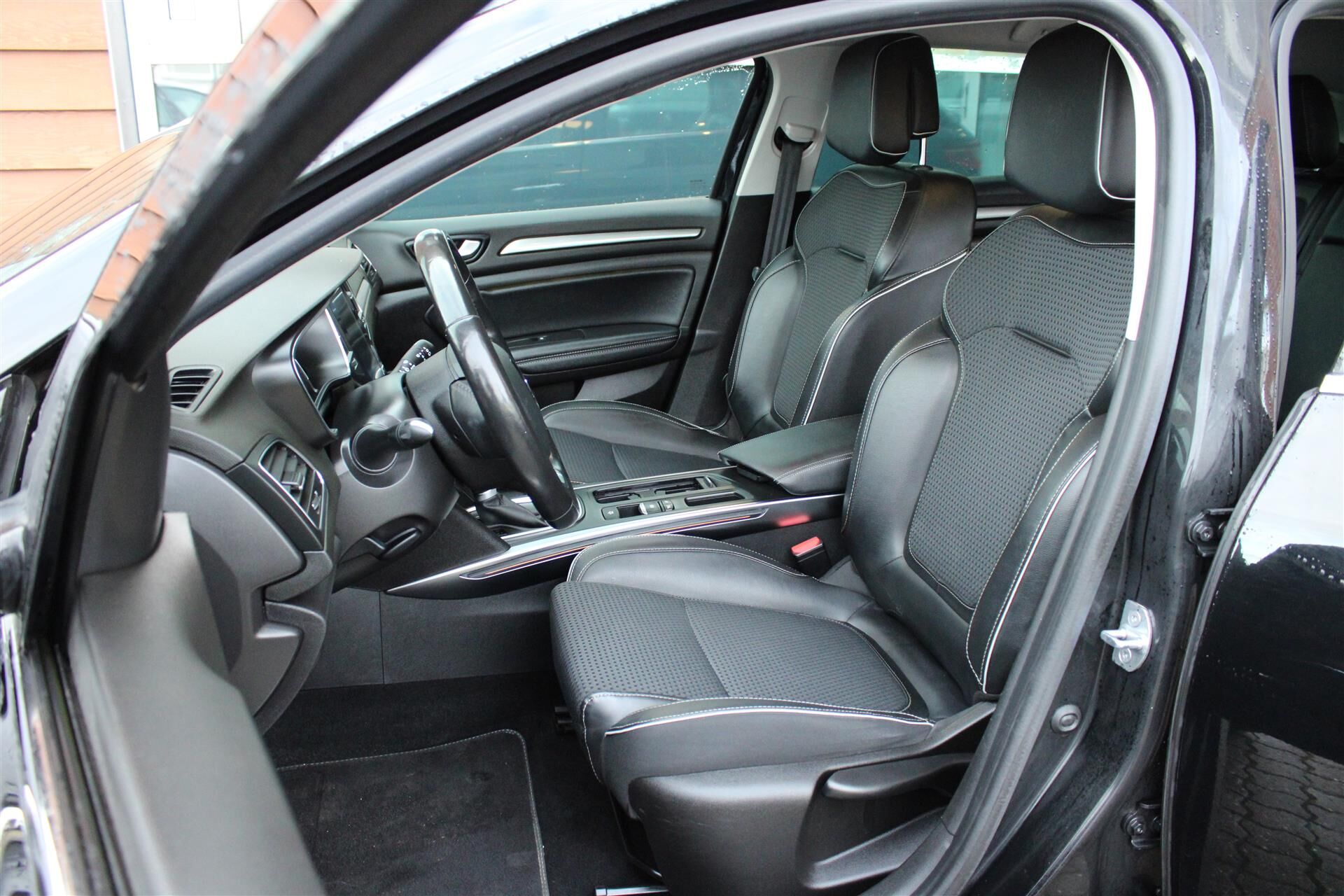 Billede af Renault Mégane Sport Tourer 1,5 Blue DCi Bose EDC 115HK Stc 7g Aut.