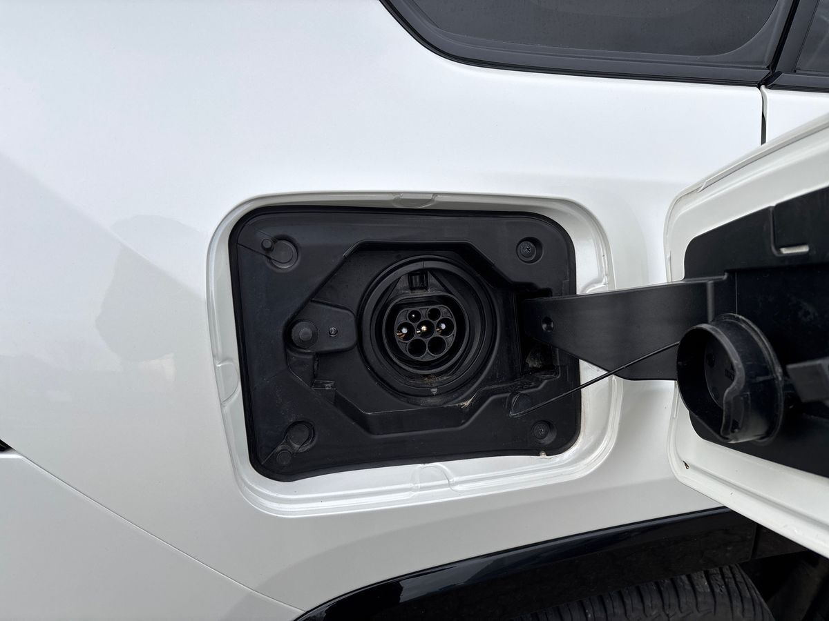 Billede af Toyota RAV4 Plug-in 2,5 Plugin-hybrid H3 Premium AWD 306HK 5d 6g Aut.