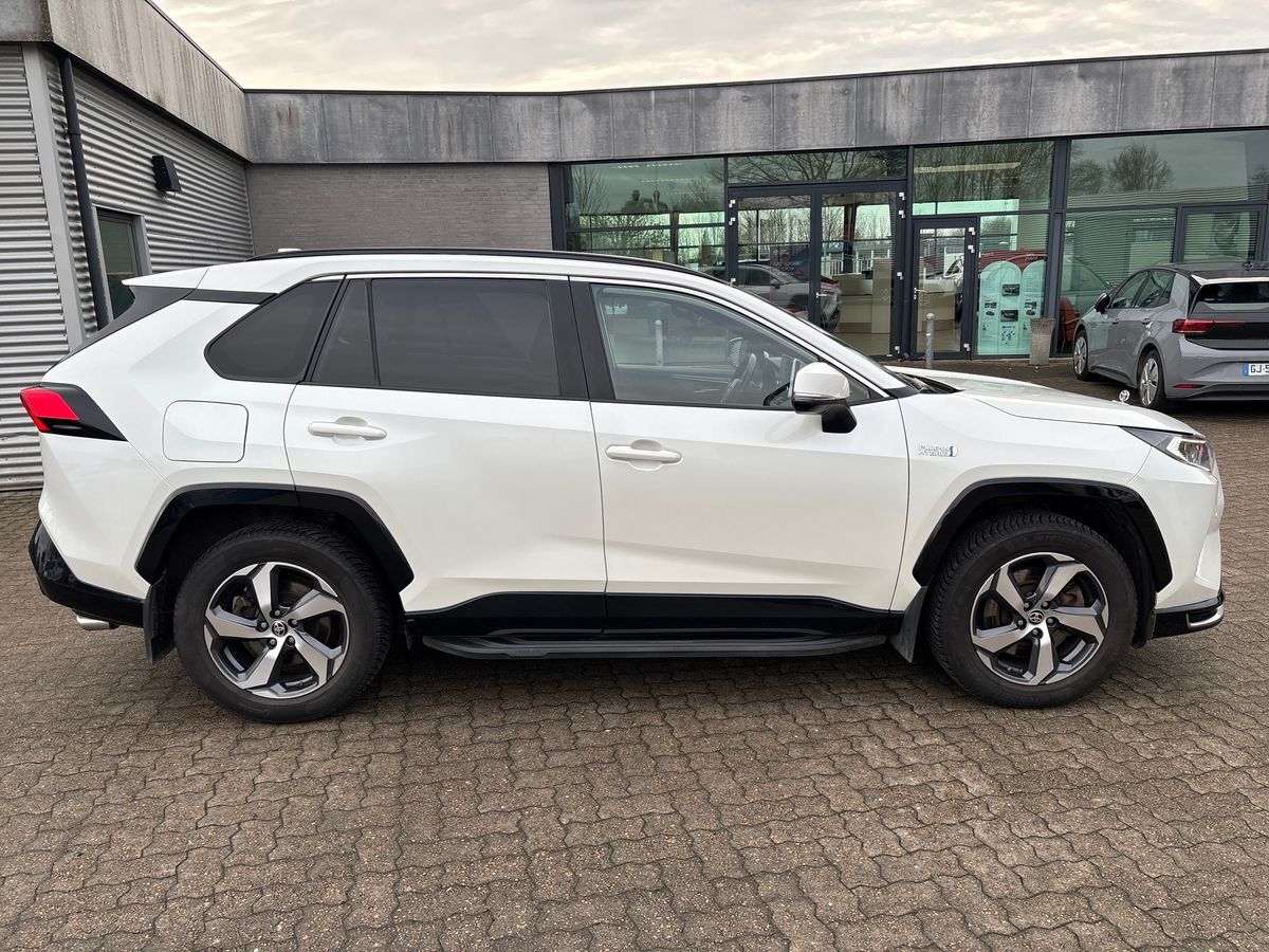 Billede af Toyota RAV4 Plug-in 2,5 Plugin-hybrid H3 Premium AWD 306HK 5d 6g Aut.