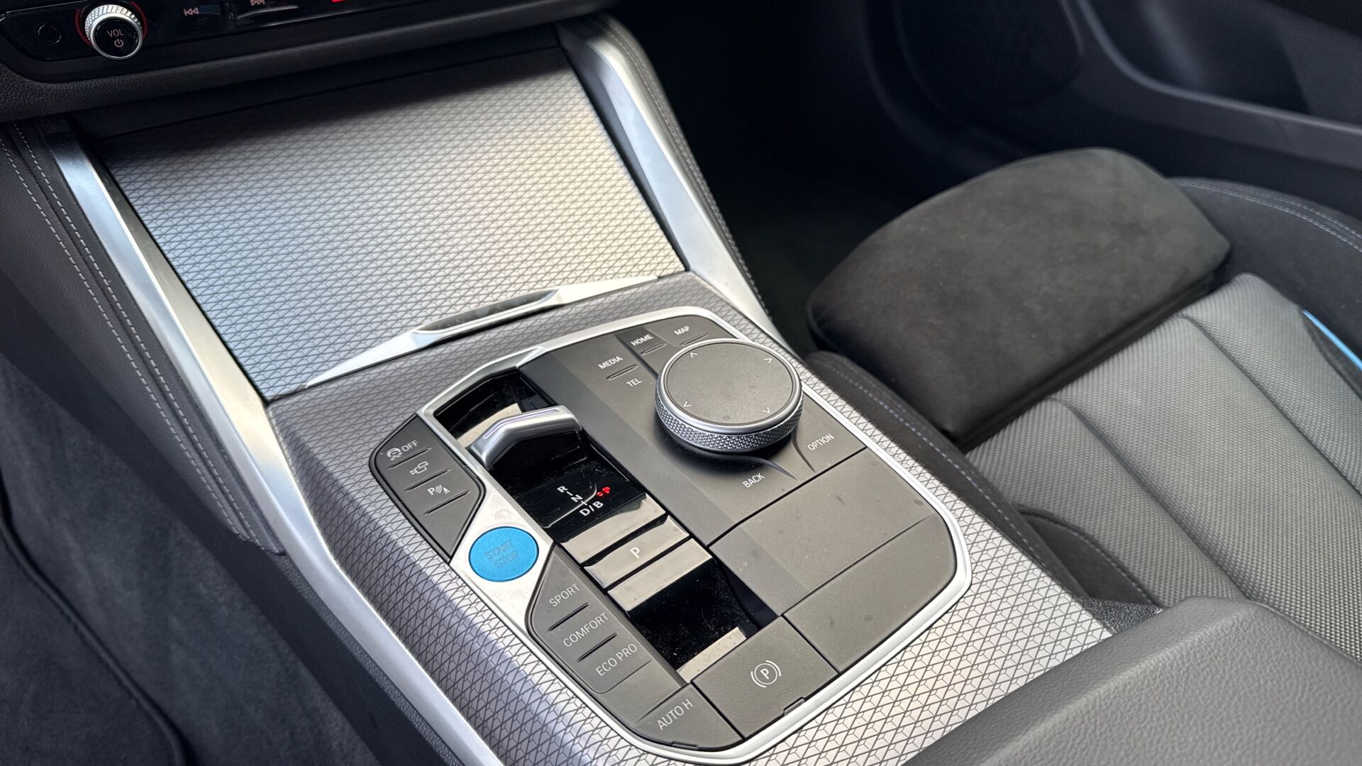 Billede af BMW i4 xDrive40 Gran Coupé Fully Charged M-Sport 401HK 5d Aut. 