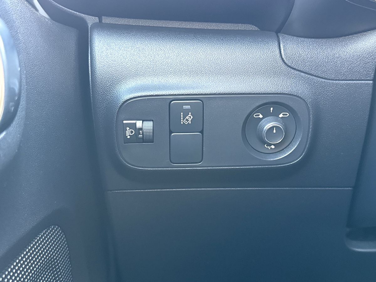 Billede af Citroën C3 1,2 PureTech Iconic Limited start/stop 82HK 5d