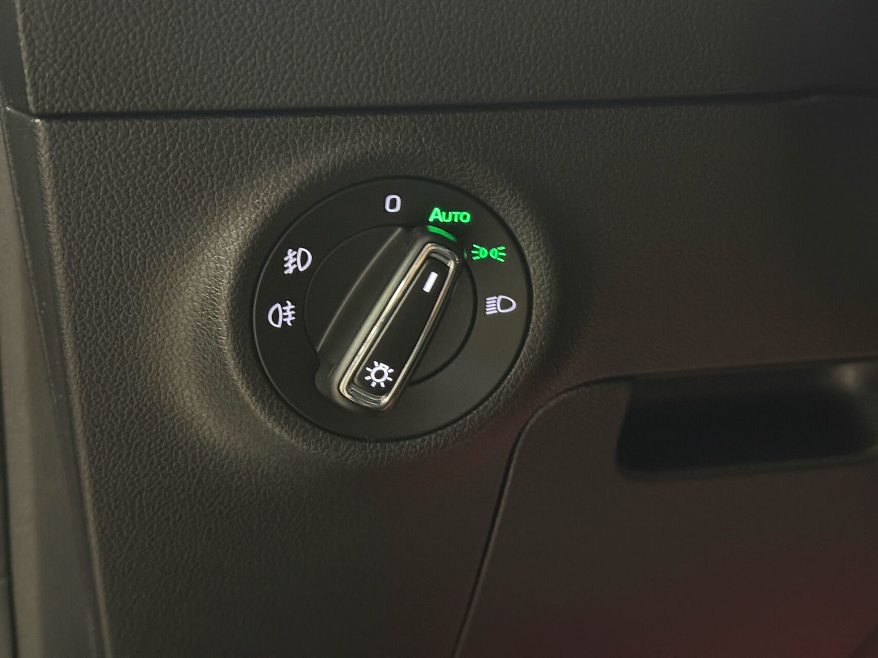 Billede af Skoda Karoq 1,5 TSI ACT Style DSG 150HK 5d 7g Aut.