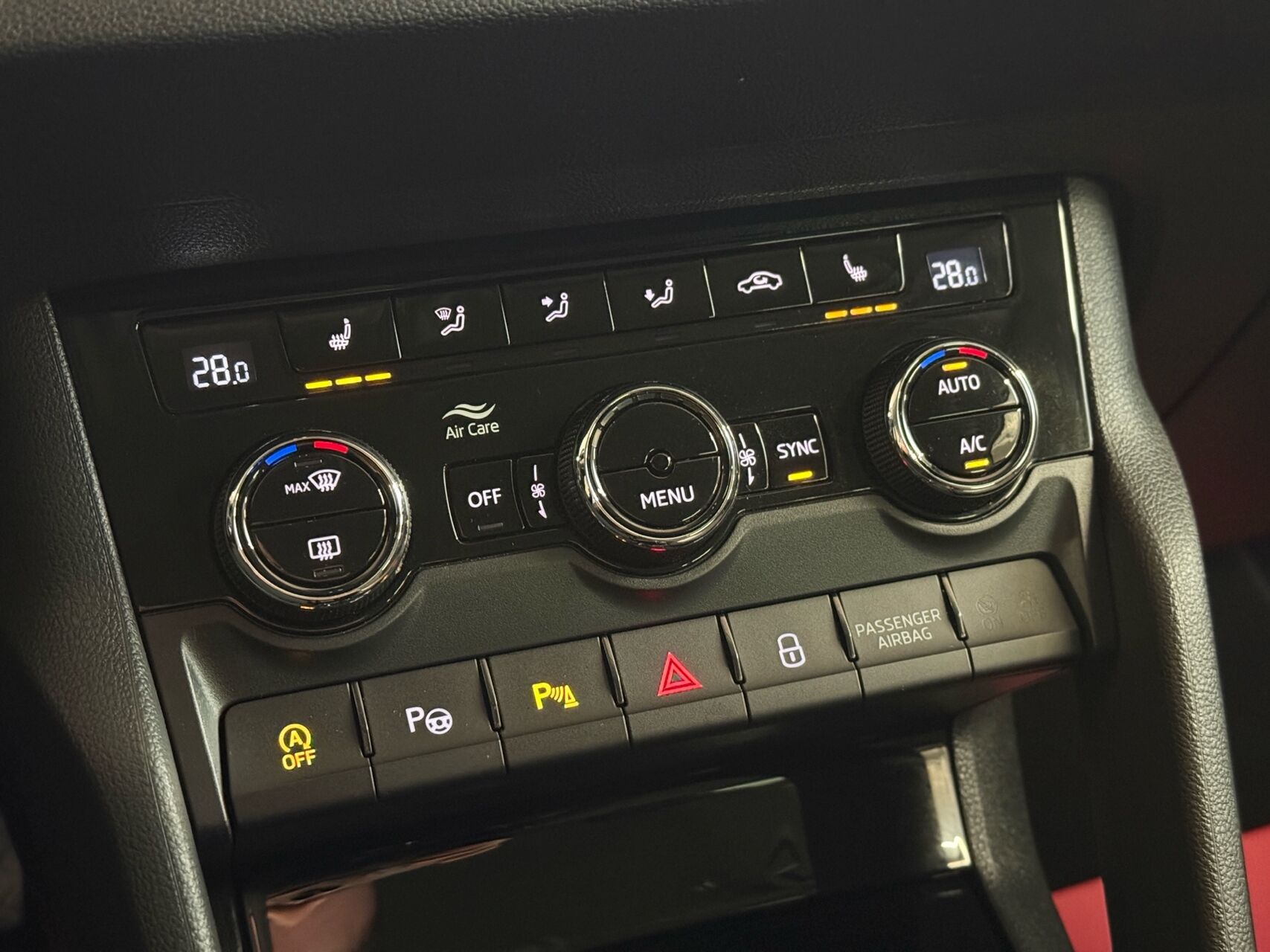 Billede af Skoda Karoq 1,5 TSI ACT Style DSG 150HK 5d 7g Aut.