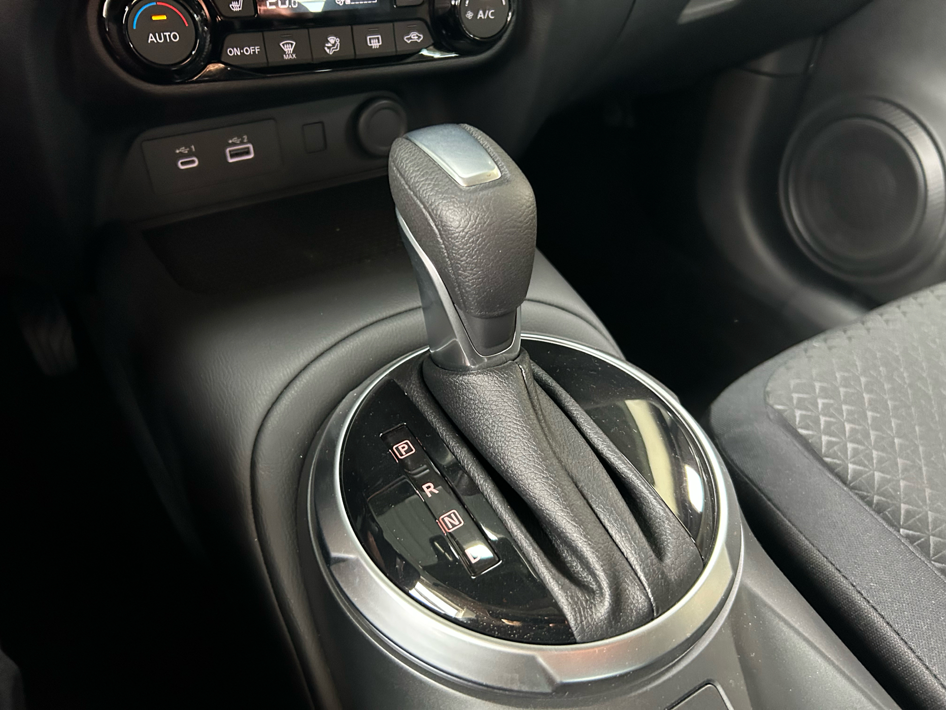 Billede af Nissan Juke 1,0 Dig-T Acenta DCT 114HK 5d 7g Aut.