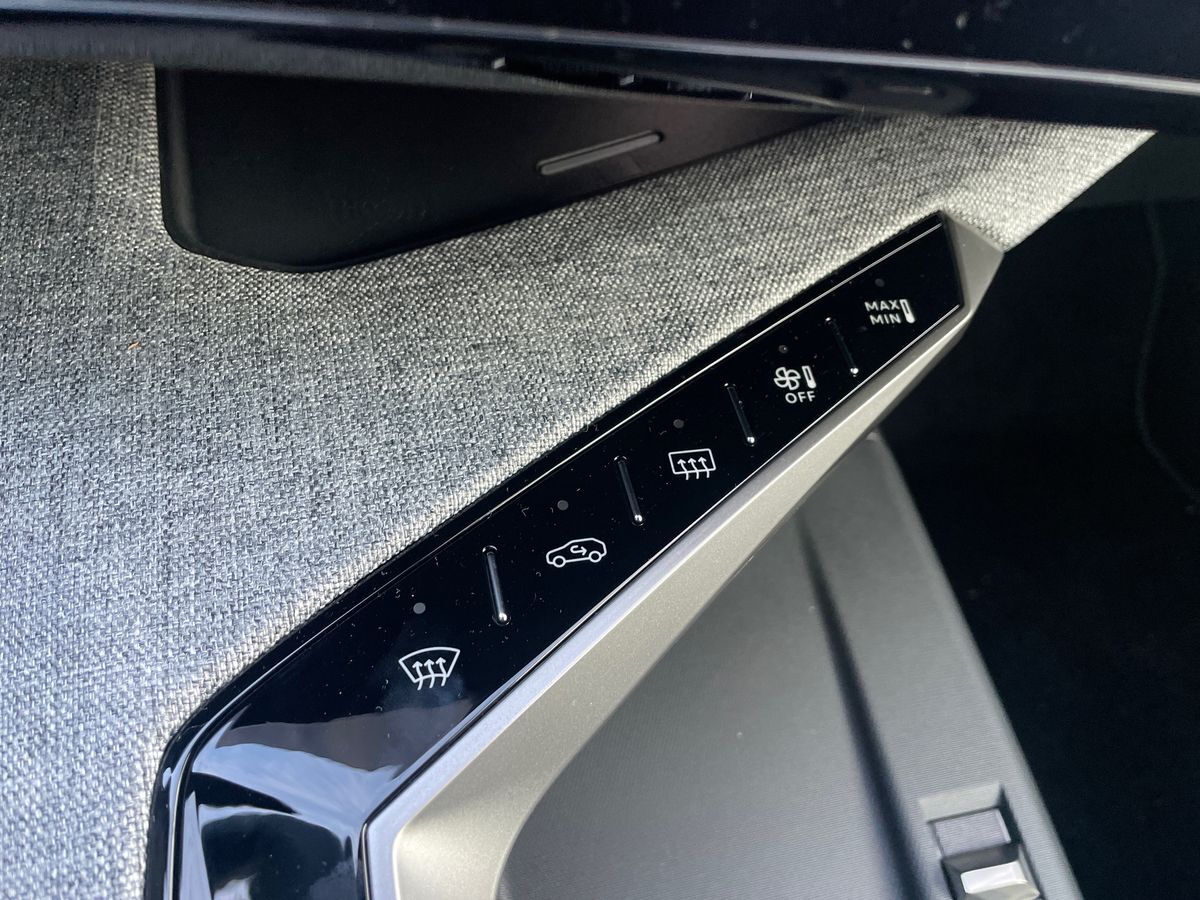 Billede af Peugeot e-5008 EL GT Pack 210HK 5d Aut.