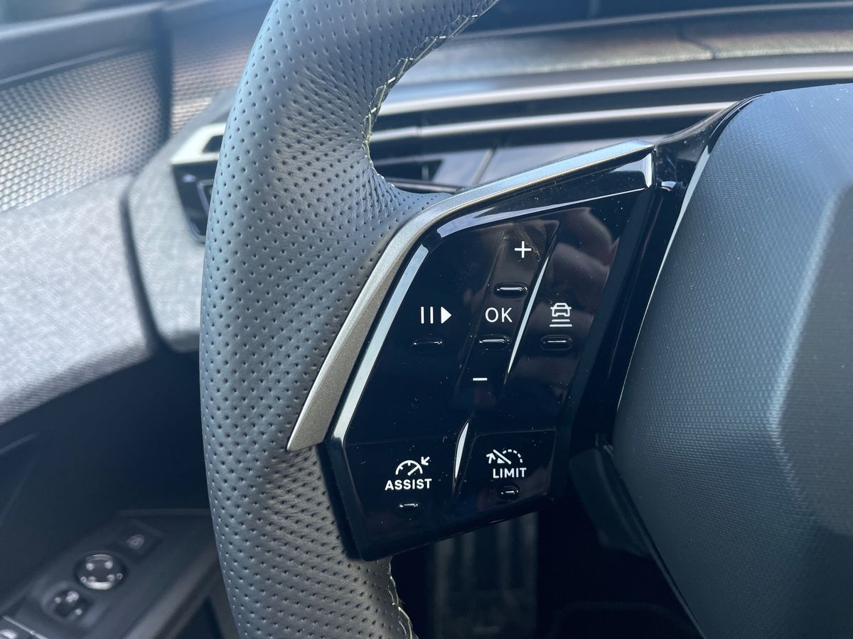 Billede af Peugeot e-5008 EL GT Pack 210HK 5d Aut.