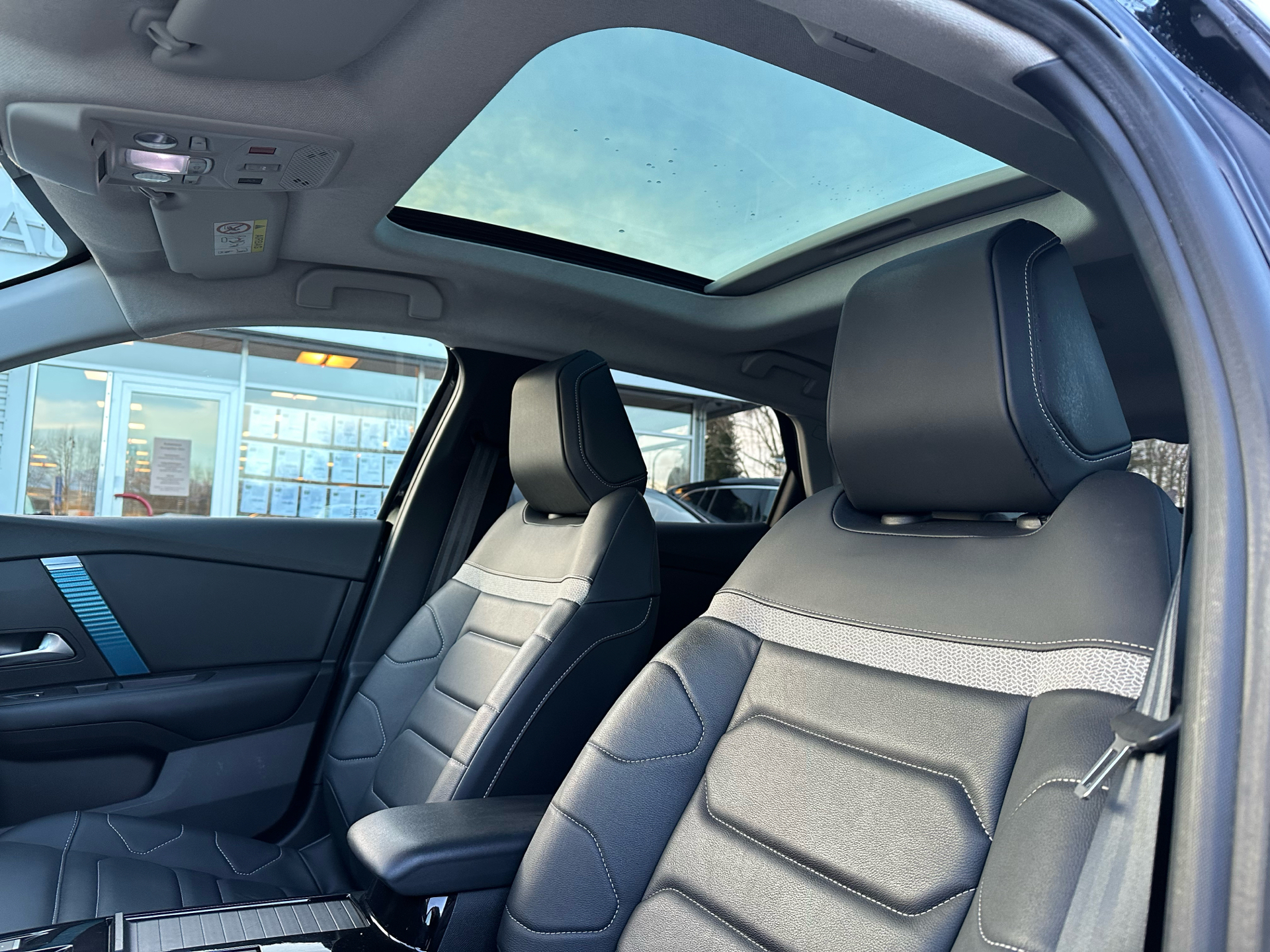 Billede af Citroën e-C4 EL Shine Sport 136HK 5d Aut.