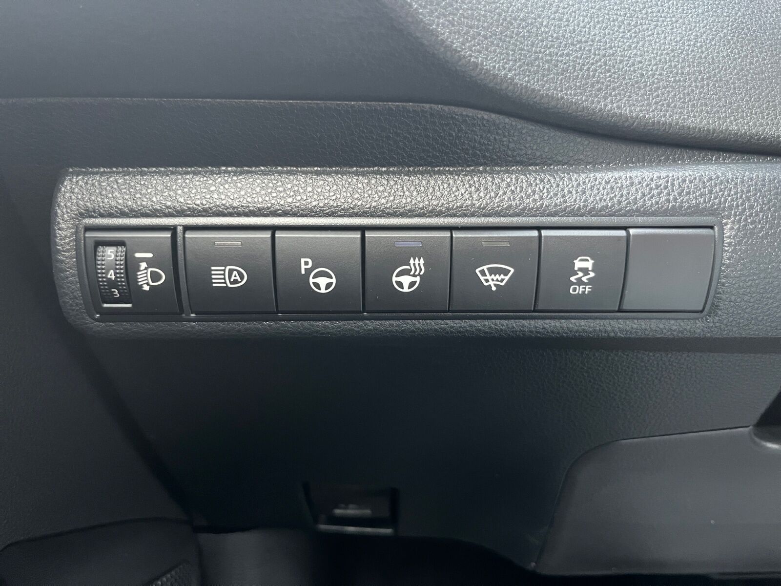 Billede af Suzuki Swace 1,8 Hybrid Exclusive E-CVT 122HK Stc Trinl. Gear