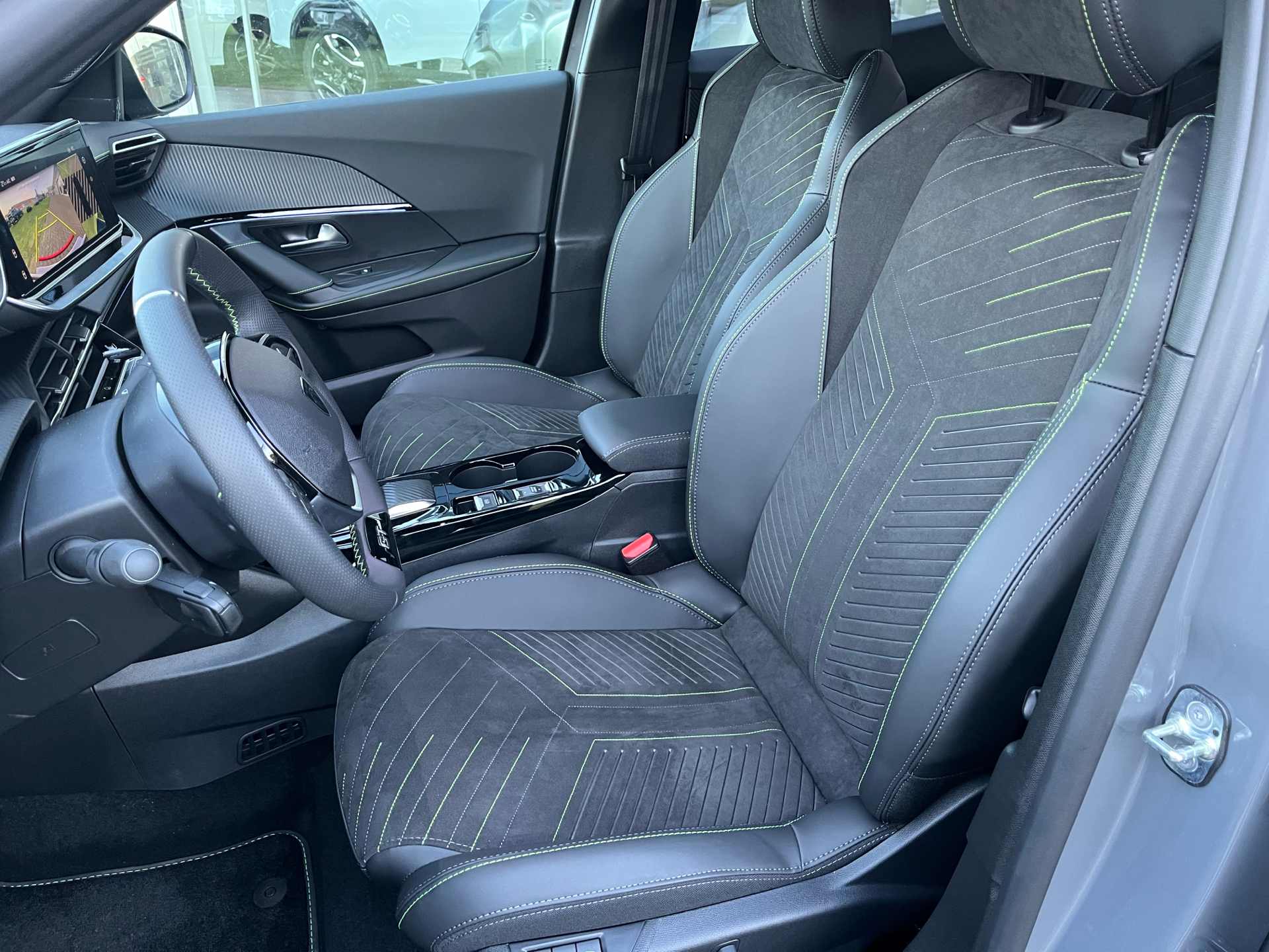 Billede af Peugeot e-2008 EL GT 156HK 5d Aut.