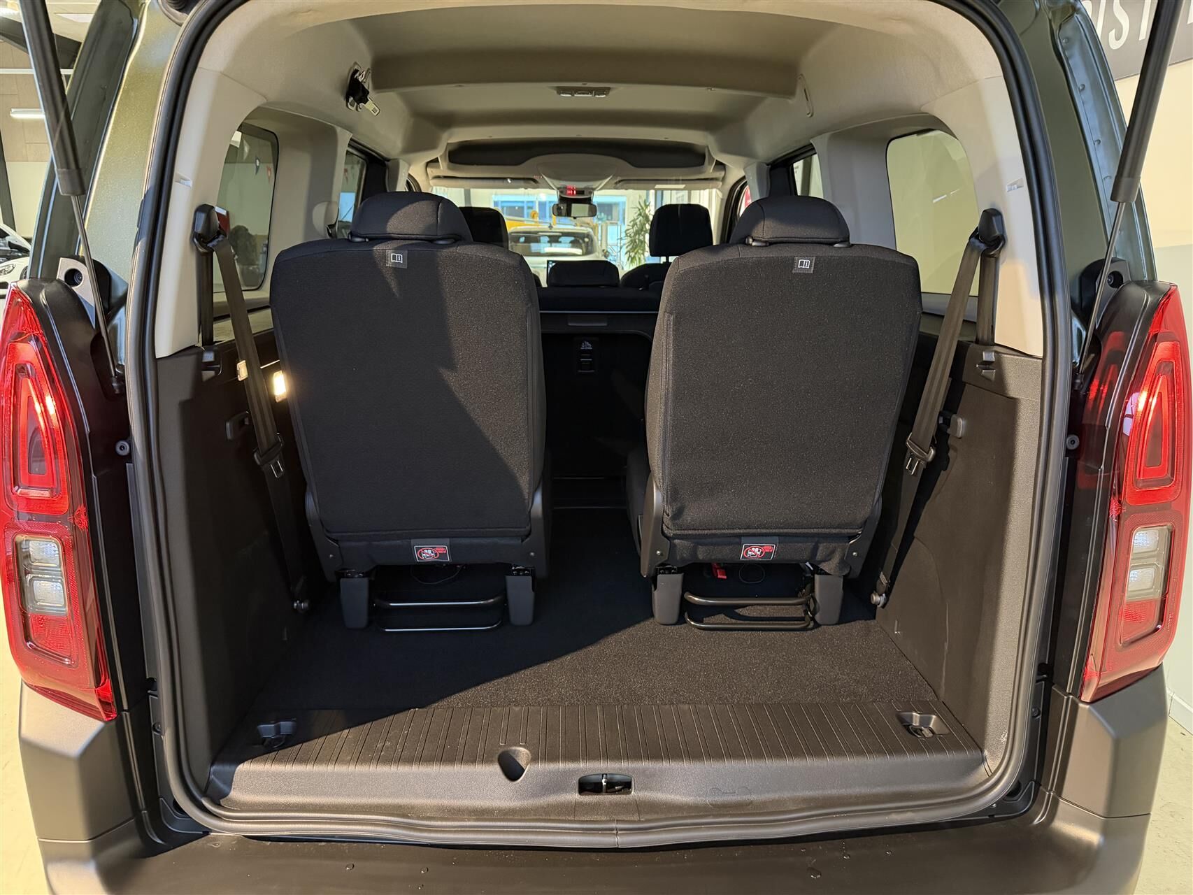 Billede af Citroën e-Berlingo EL VTR Sport XL 136HK Aut.