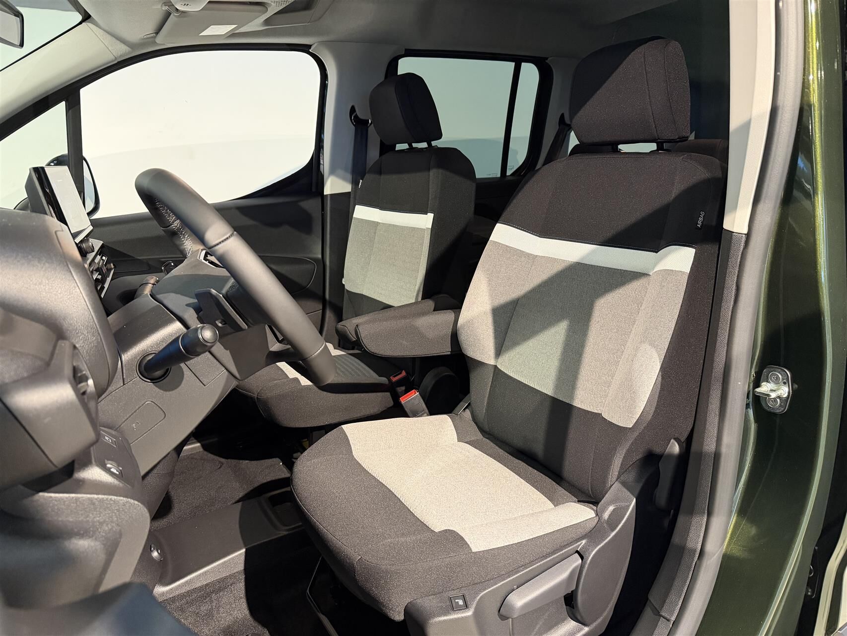 Billede af Citroën e-Berlingo EL VTR Sport XL 136HK Aut.