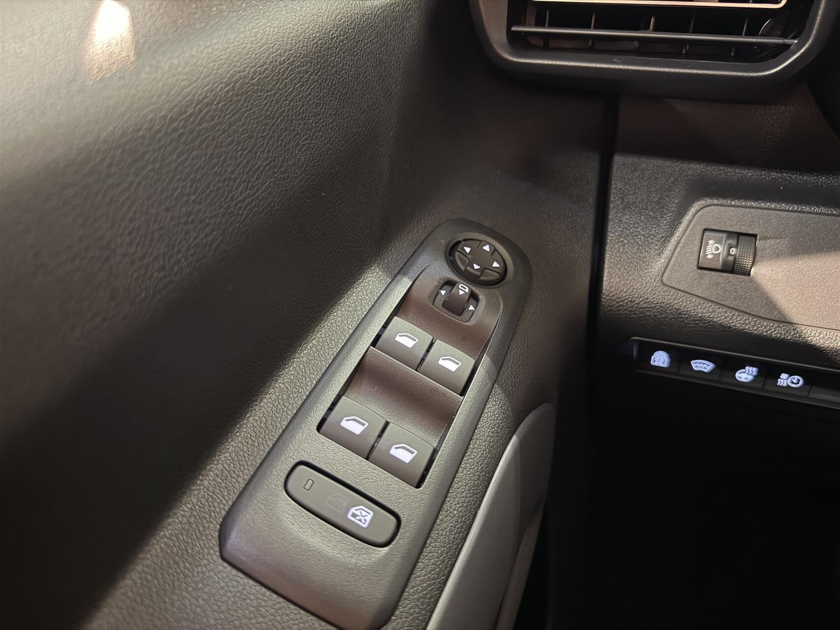 Billede af Citroën e-Berlingo EL VTR Sport XL 136HK Aut.