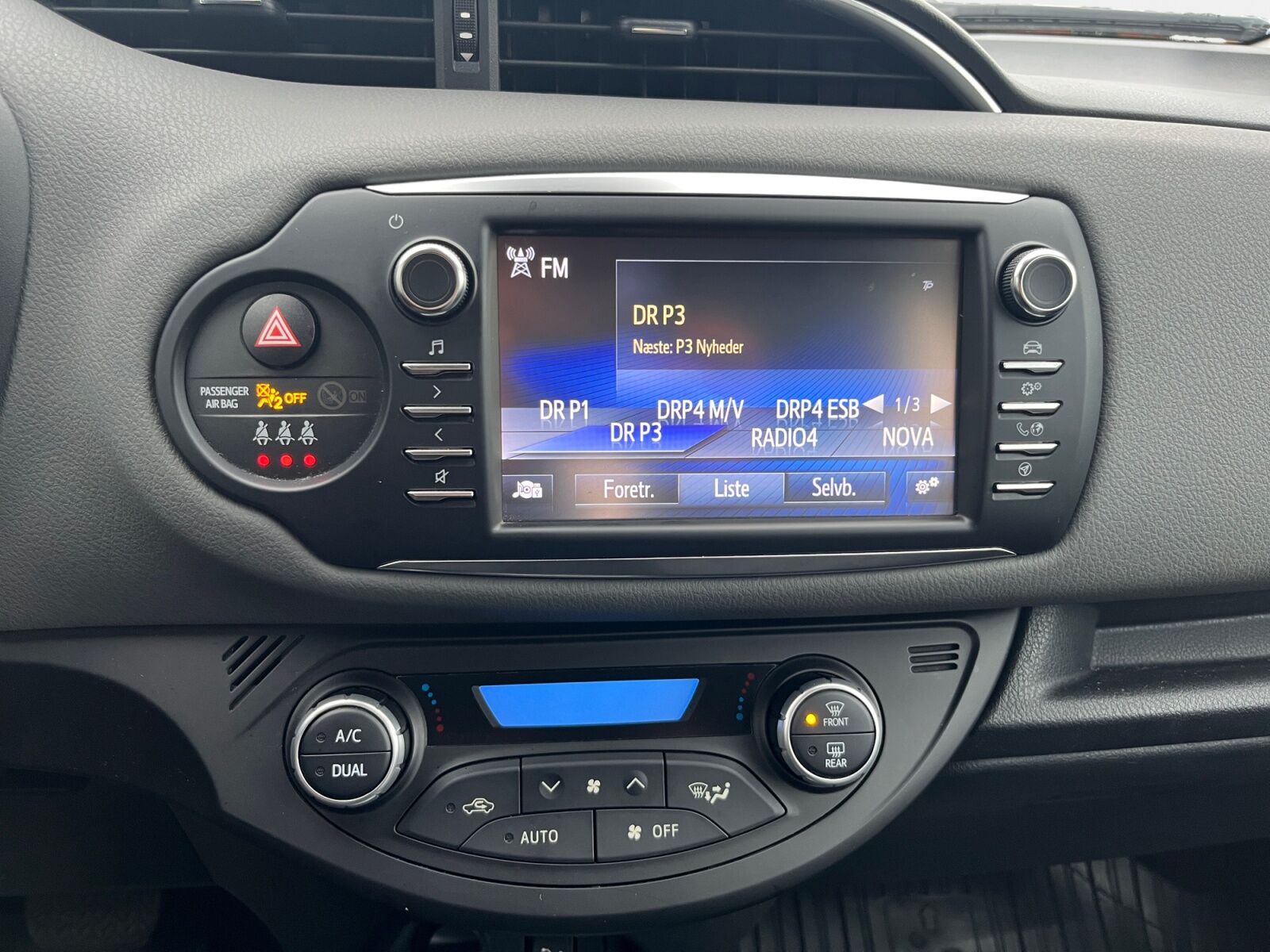 Billede af Toyota Yaris 1,5 Hybrid H2 E-CVT 100HK 5d Trinl. Gear