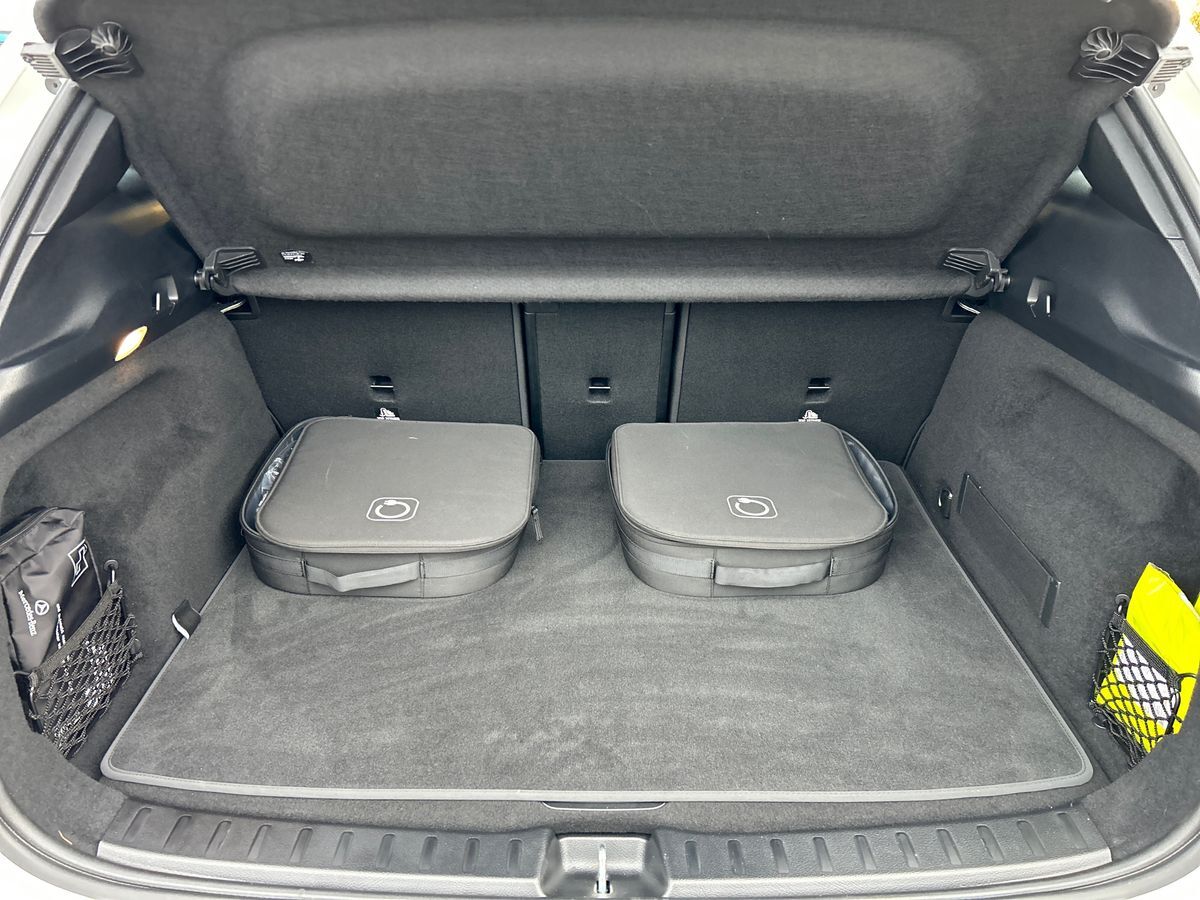 Billede af Mercedes-Benz EQA 250+ EL AMG Line 190HK 5d Aut.