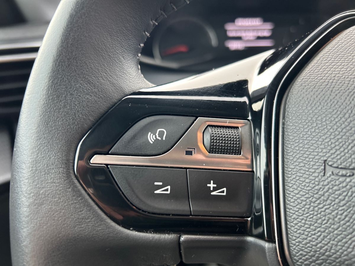 Billede af Peugeot 208 1,2 PureTech Allure 100HK 5d 6g