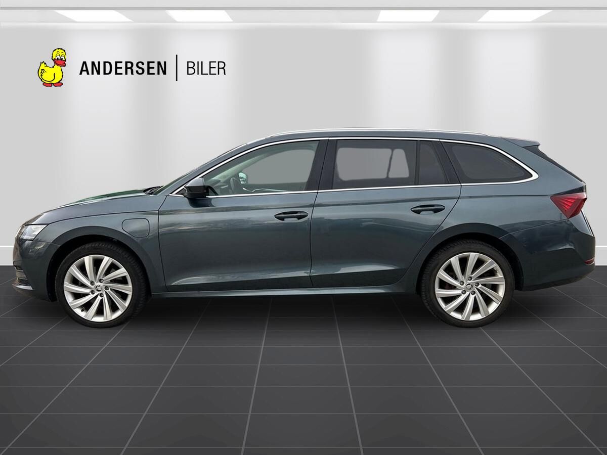Billede af Skoda Octavia Combi 1,4 TSI  Plugin-hybrid iV Plus iV DSG 204HK Stc 6g Aut.