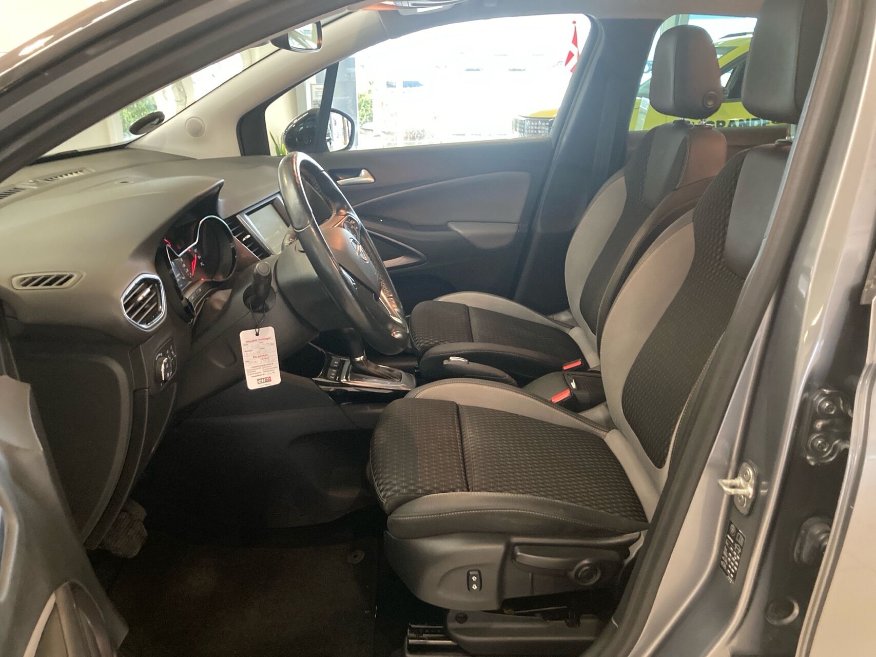 Billede af Opel Crossland X 1,2 Turbo Innovation Start/Stop 110HK 5d 6g Aut.