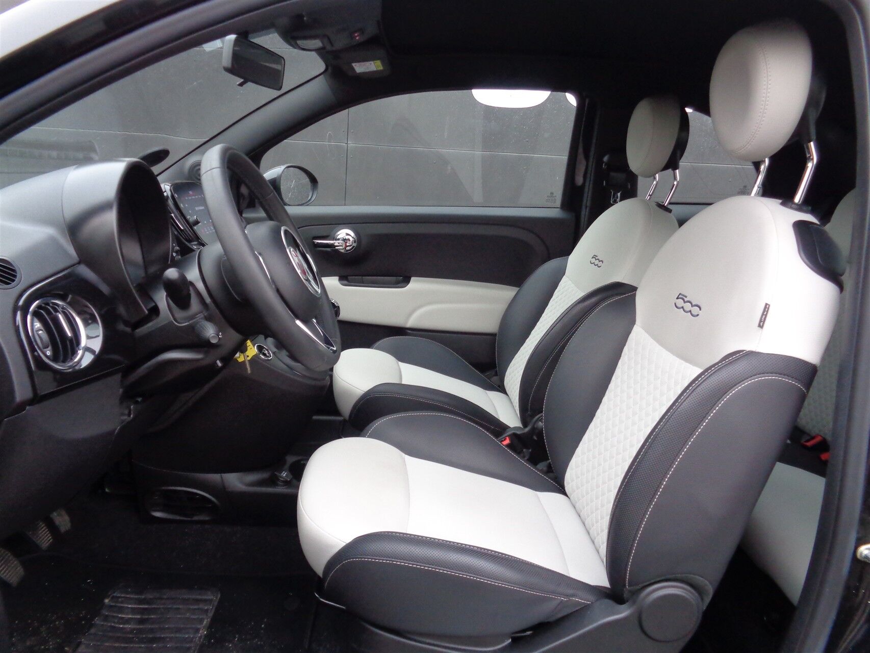 Billede af Fiat 500C 1,0 Mild hybrid DolceVita 70HK Cabr. 6g