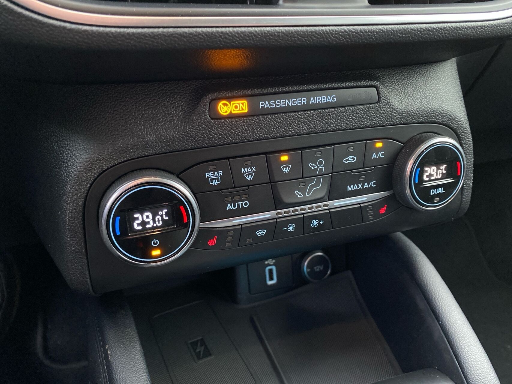 Billede af Ford Focus 1,0 EcoBoost Titanium 125HK Stc 8g Aut.