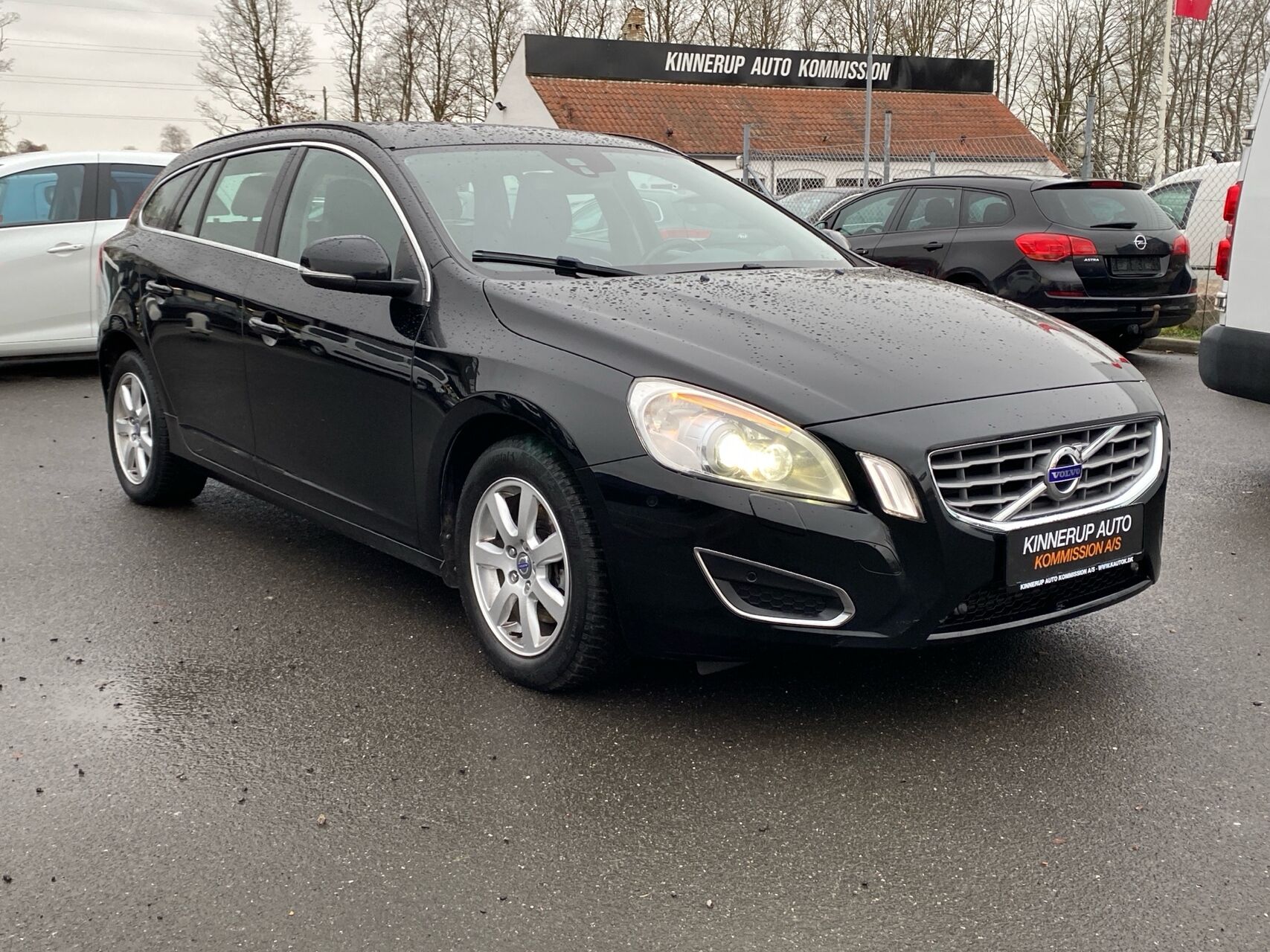 Billede af Volvo V60 2,0 D3 Momentum 136HK Stc 6g