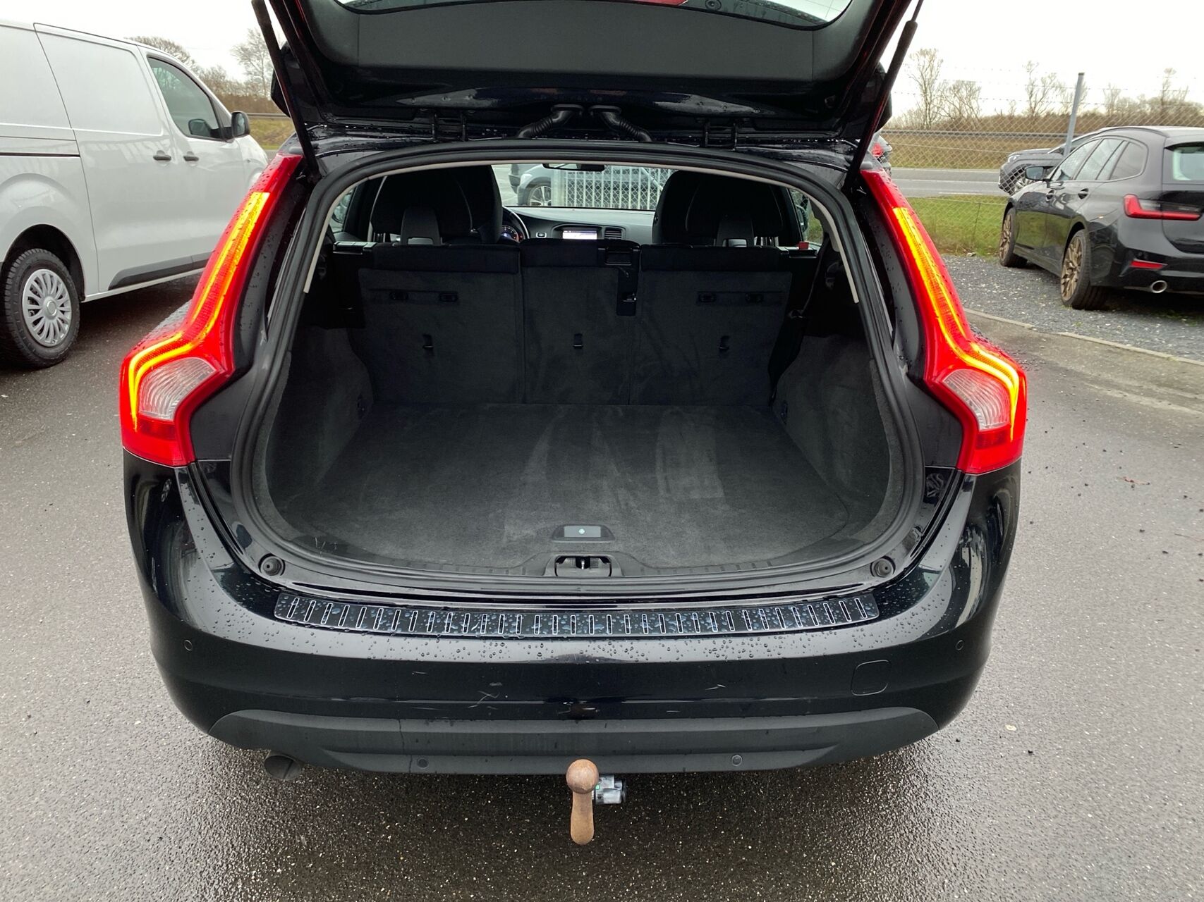 Billede af Volvo V60 2,0 D3 Momentum 136HK Stc 6g