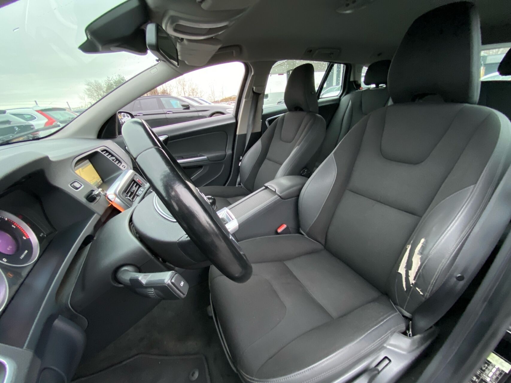 Billede af Volvo V60 2,0 D3 Momentum 136HK Stc 6g