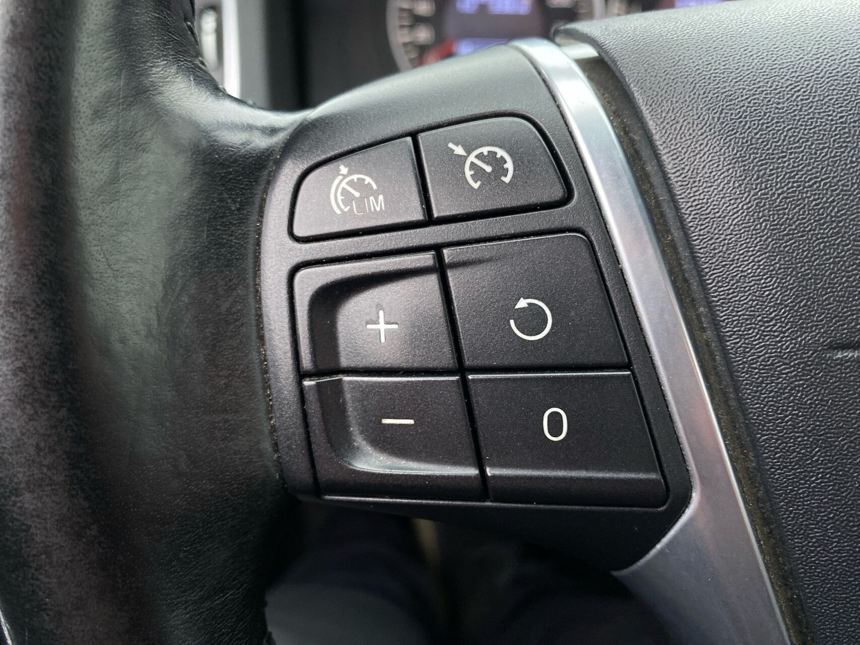 Billede af Volvo V60 2,0 D3 Momentum 136HK Stc 6g