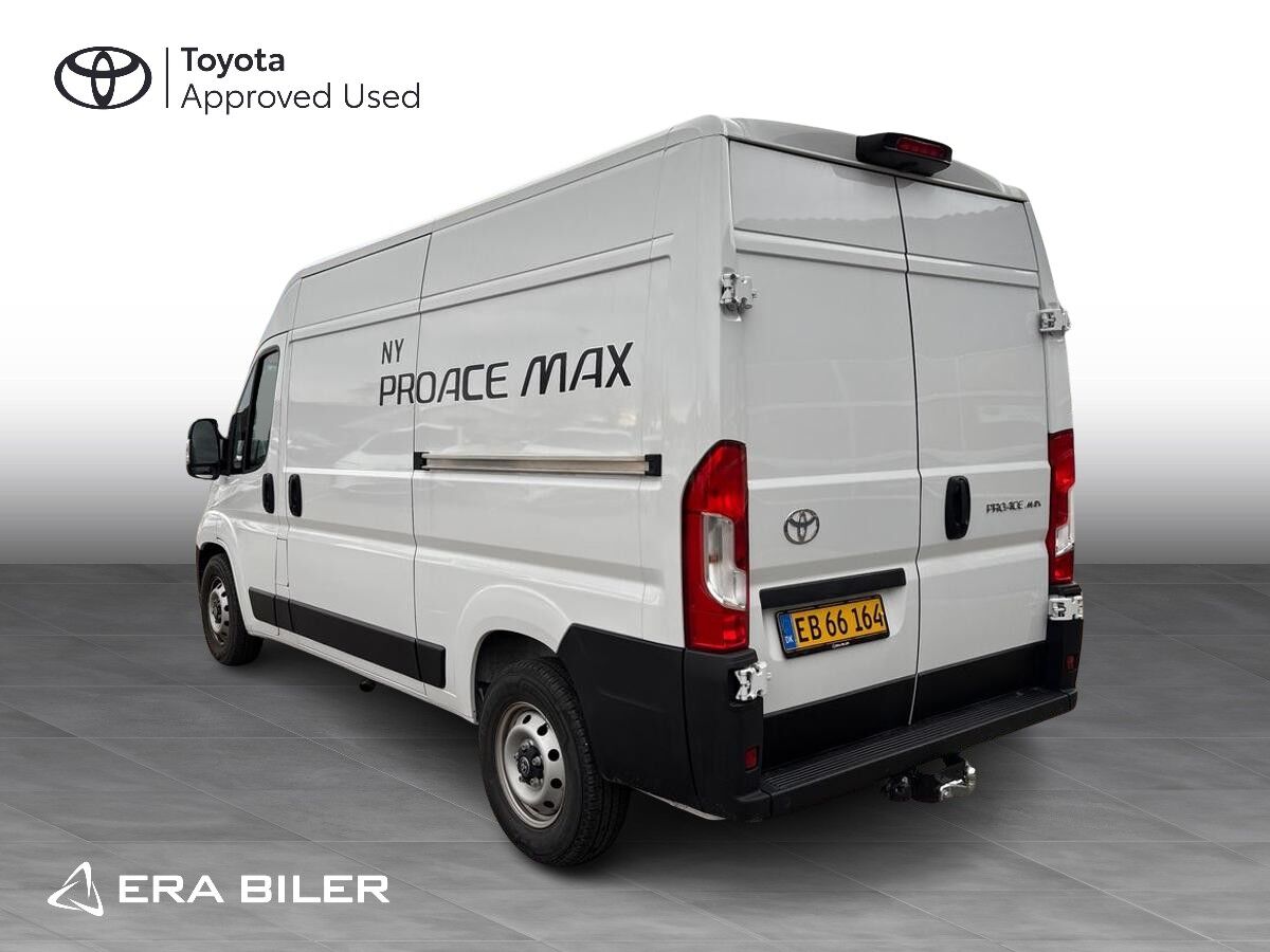 Billede af Toyota Proace Max Medium 2,2 D Comfort Master To skydedør m. højt tag 140HK Van 8g Aut.