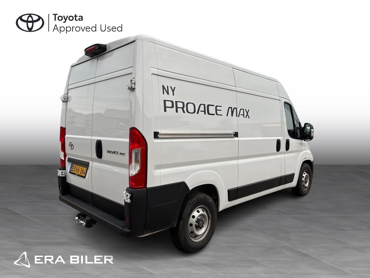 Billede af Toyota Proace Max Medium 2,2 D Comfort Master To skydedør m. højt tag 140HK Van 8g Aut.