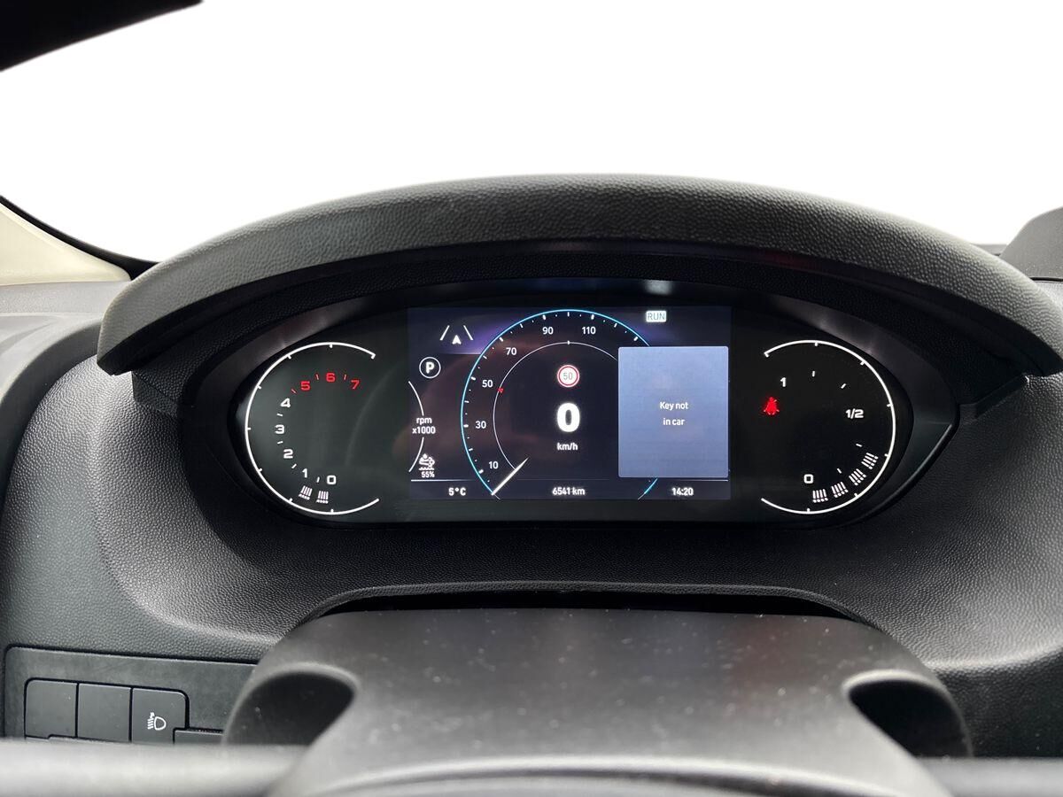 Billede af Toyota Proace Max Medium 2,2 D Comfort Master To skydedør m. højt tag 140HK Van 8g Aut.