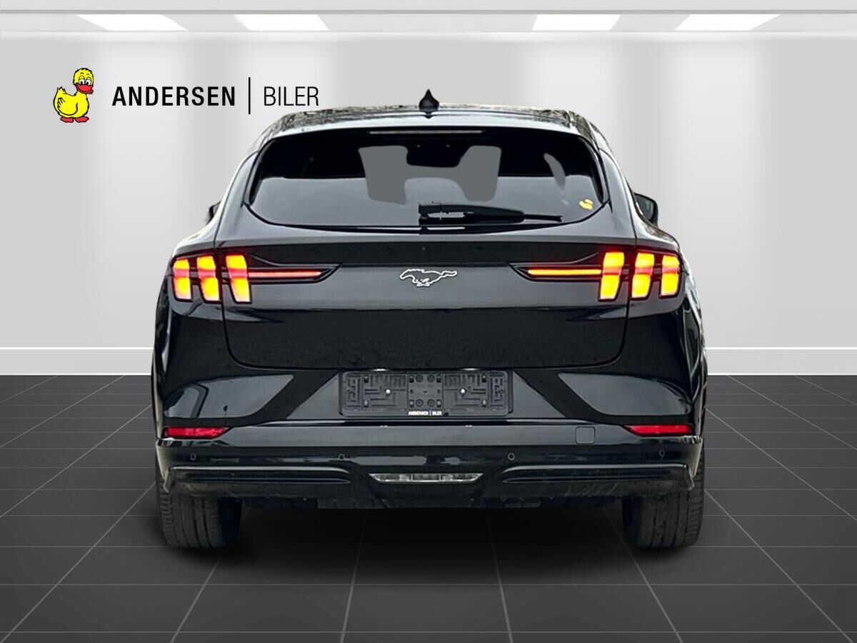Billede af Ford Mustang Mach-E EL UR Premium 294HK 5d Aut.
