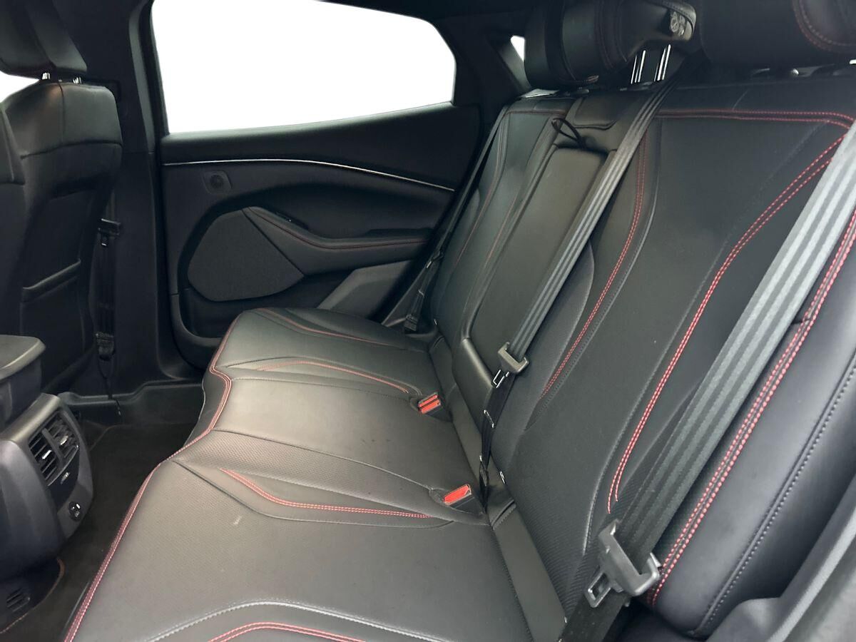 Billede af Ford Mustang Mach-E EL UR Premium 294HK 5d Aut.