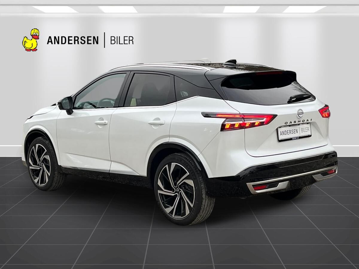 Billede af Nissan QASHQAI MY25 Mild-Hybrid 158 Xtronic 2 WD Tekna PLUS + 2-Tone