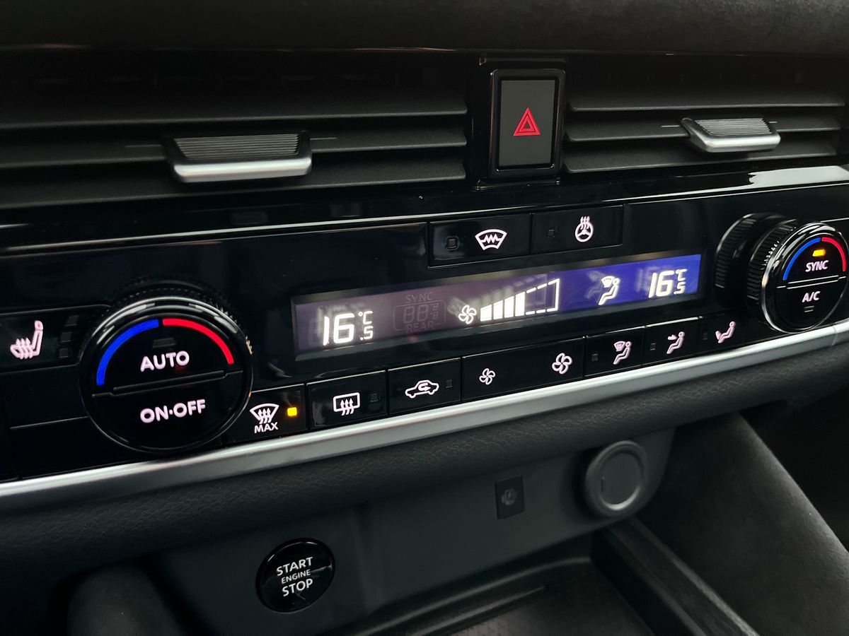 Billede af Nissan QASHQAI MY25 Mild-Hybrid 158 Xtronic 2 WD Tekna PLUS + 2-Tone