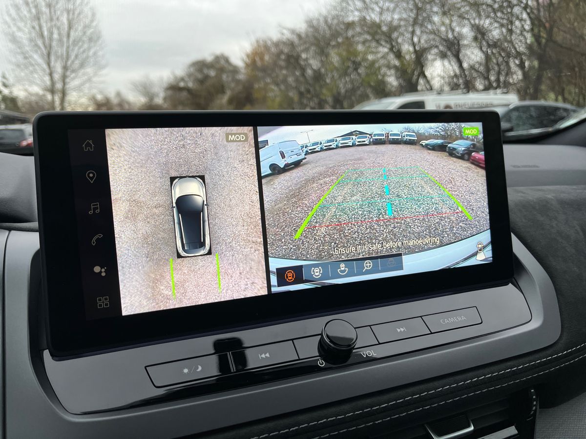 Billede af Nissan QASHQAI MY25 Mild-Hybrid 158 Xtronic 2 WD Tekna PLUS + 2-Tone