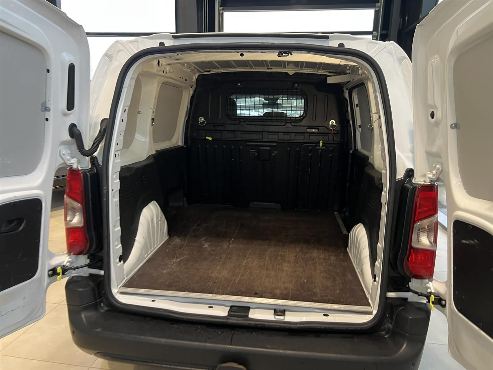 Billede af Peugeot Partner L1 V1 1,5 BlueHDi Plus 100HK Van