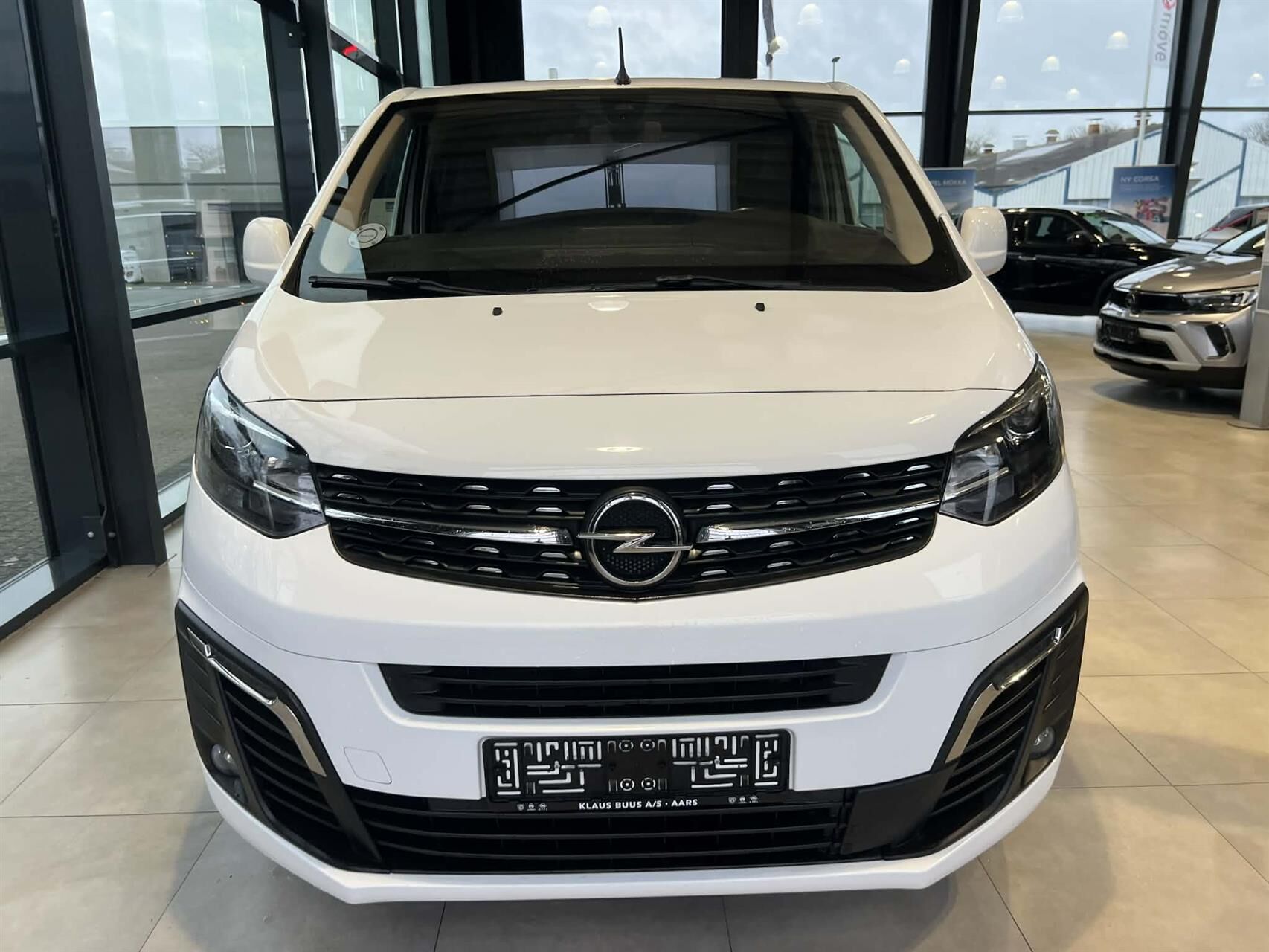 Billede af Opel Vivaro L2V2 2,0 D Enjoy 122HK Van 6g