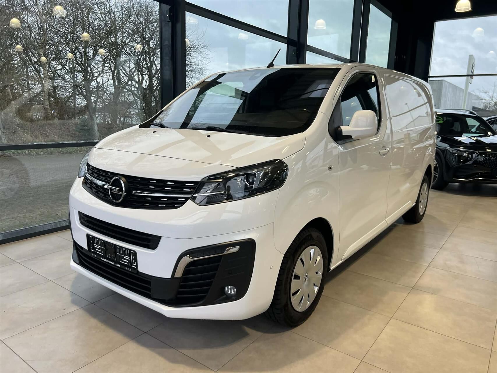 Billede af Opel Vivaro L2V2 2,0 D Enjoy 122HK Van 6g