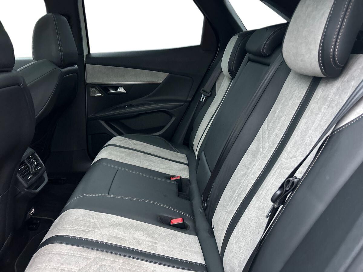 Billede af Peugeot 3008 1,6 PureTech  Plugin-hybrid GT Pack AWD EAT8 300HK 5d 8g Aut.