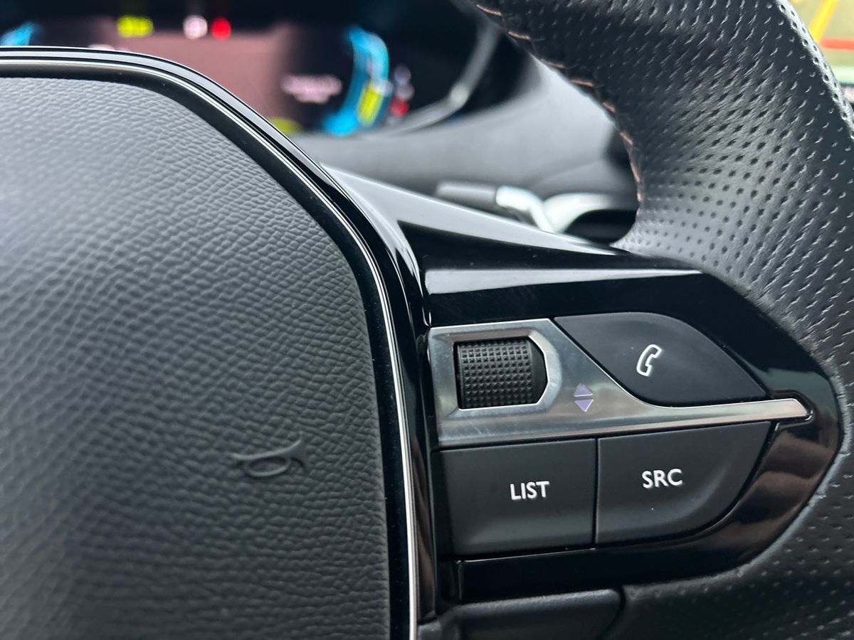 Billede af Peugeot 3008 1,6 PureTech  Plugin-hybrid GT Pack AWD EAT8 300HK 5d 8g Aut.