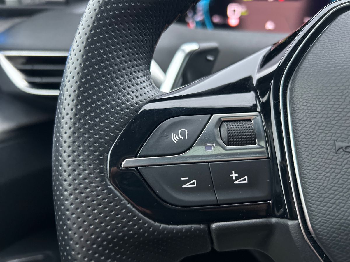 Billede af Peugeot 3008 1,6 PureTech  Plugin-hybrid GT Pack AWD EAT8 300HK 5d 8g Aut.